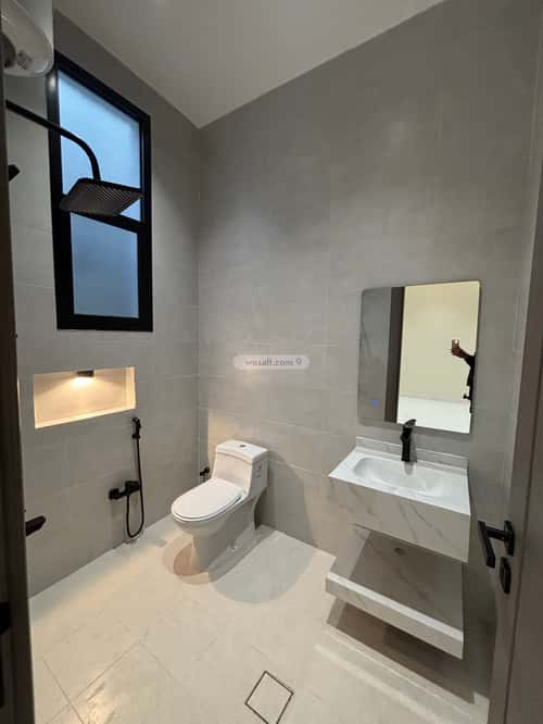 شقة 301 متر مربع ب 8 غرف الحرابي، خميس مشيط