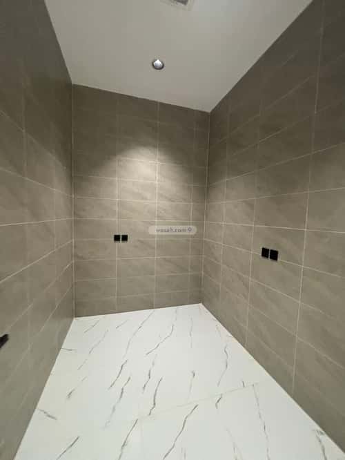 Apartment 301 SQM with 8 Bedrooms Al Harbiya, Khamis Mushait