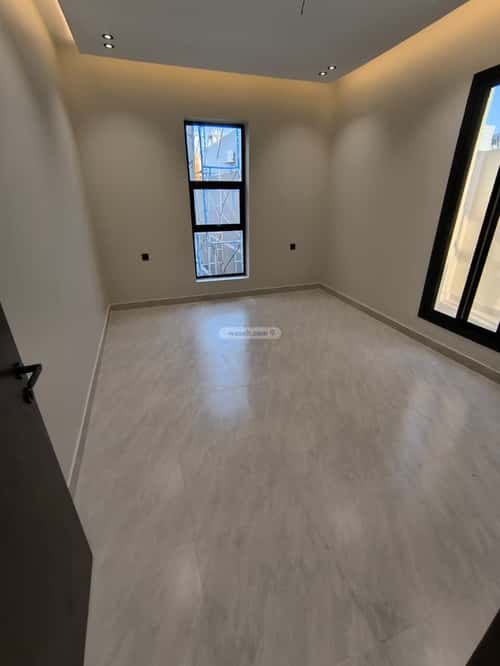 فيلا 275 متر مربع شمالية على شارع 15م الرحمانية، شرق جدة، جدة