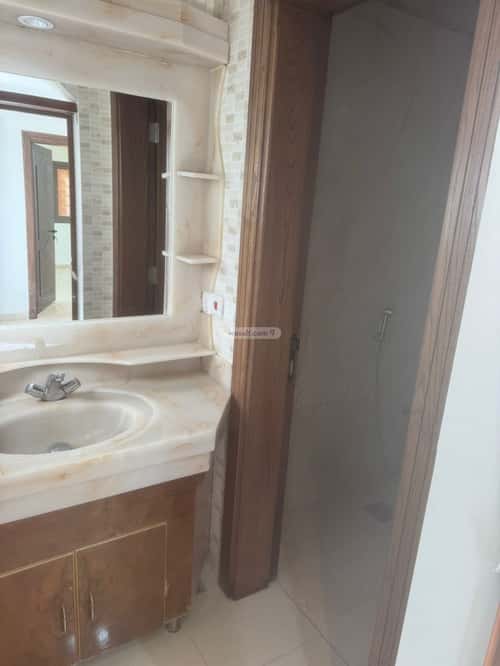 Floor 341 SQM with 3 Bedrooms Ar-Rabi, North Riyadh, Riyadh