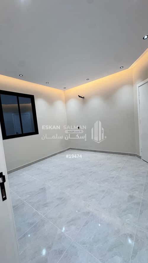 فيلا 300 متر مربع جنوبية شرقية على شارع 12م ريحه، الطائف