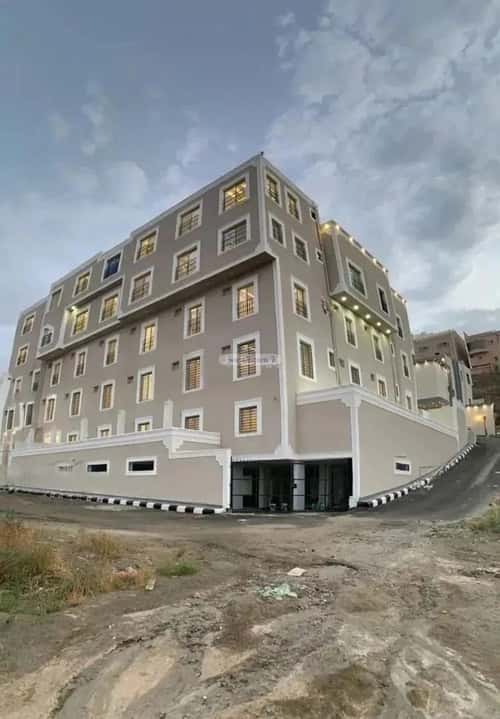 Apartment 267 SQM with 6 Bedrooms Ar Rawdah, Abha