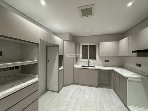 فيلا 331 متر مربع شمالية على شارع 15م إشبيلية، شرق الرياض، الرياض