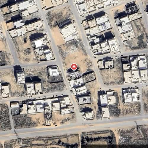 شقة 185 متر مربع ب 6 غرف النزهة، صامطة