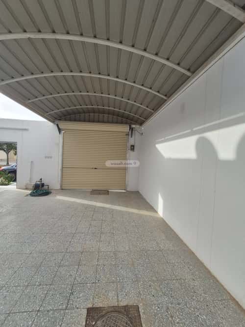 Floor 350 SQM with 5 Bedrooms Al-Ezdihar, North Riyadh, Riyadh