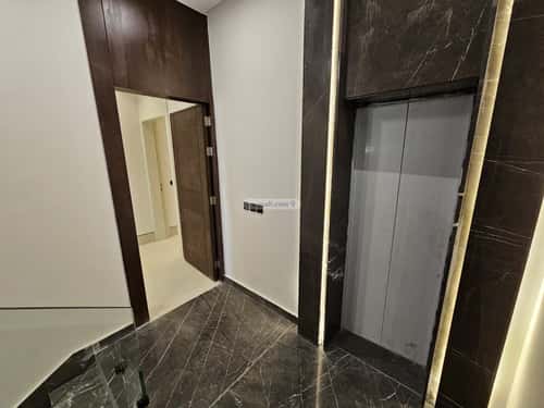 5 bedroom floor in Al Rimal