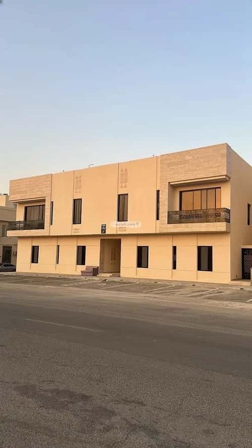 Building 840 SQM Facing West Twaeeq, West Riyadh, Riyadh
