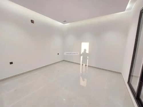 فيلا 200 متر مربع جنوبية على شارع 20م طويق، غرب الرياض، الرياض