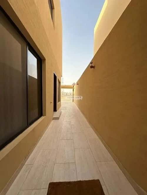 Floor 183 SQM with 3 Bedrooms Okaz, South Riyadh, Riyadh