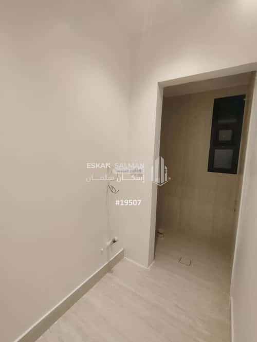 Floor 174 SQM with 6 Bedrooms Al-Janadriyah, East Riyadh, Riyadh