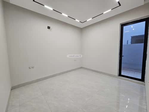 Villa 312 SQM with 1 Apartment Facing South Al-Maizaliyah, East Riyadh, Riyadh