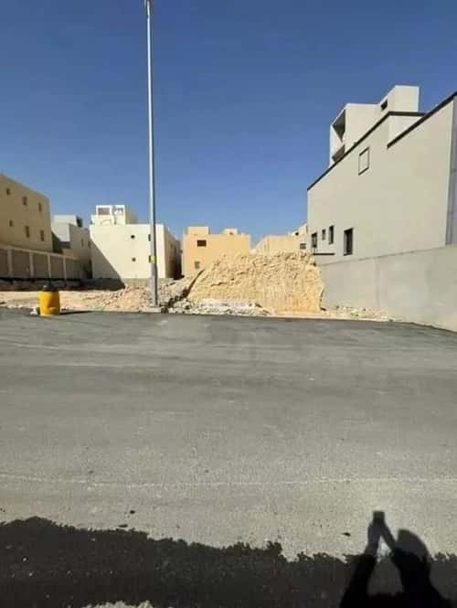 أرض 450 متر مربع جنوبية على شارع 15م النرجس، شمال الرياض، الرياض