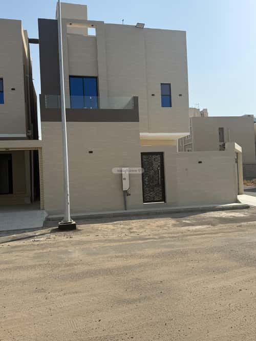 Villa 304 SQM Facing North on 25m Width Street Alfalaqalgadeed, Makkah Al Mukarramah