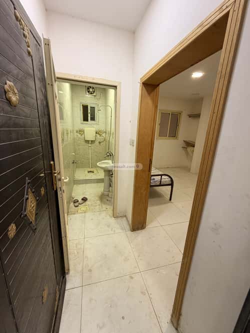 عمارة 600 متر مربع واجهة جنوبية المقابل، الاحساء