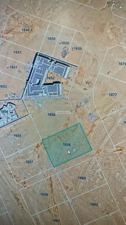 Land 1100 SQM Facing South East on 20m Width Street The University, Tbwk