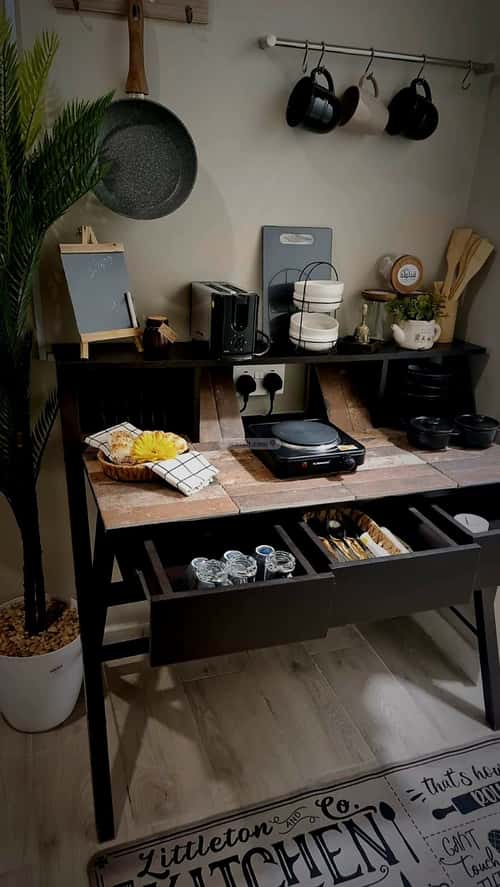 Furnished Apartment with 1 Bedroom Al-Murooj, Tbwk