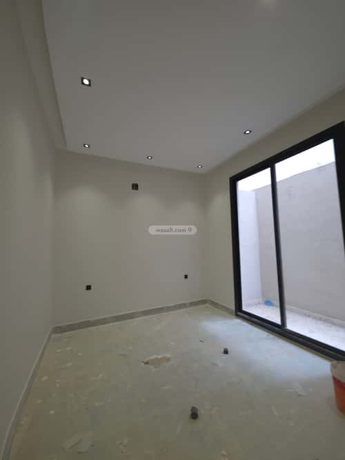 فيلا 193 متر مربع شمالية على شارع 18م الوسام، شرق الرياض، الرياض