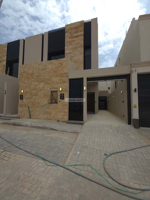 فيلا 193 متر مربع شمالية على شارع 18م الوسام، شرق الرياض، الرياض
