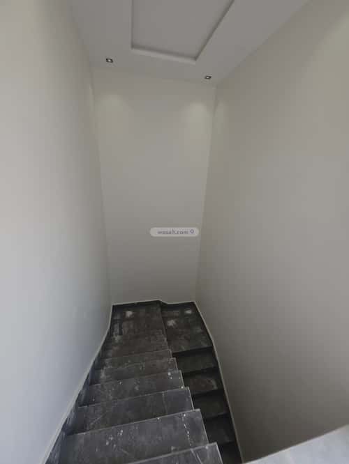 فيلا 193 متر مربع شمالية على شارع 18م الوسام، شرق الرياض، الرياض