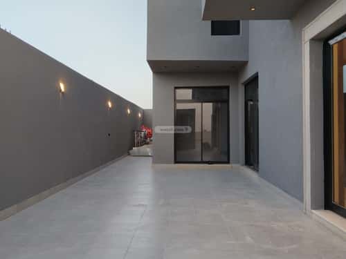 Floor 208 SQM with 5 Bedrooms Ar-Rimal, East Riyadh, Riyadh