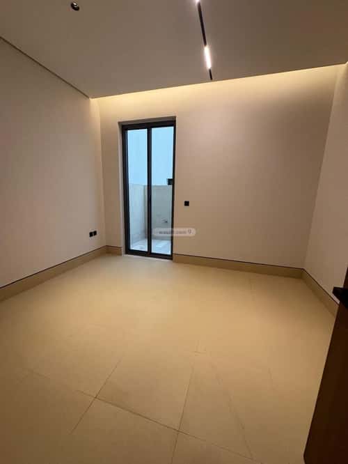 Floor 100 SQM with 5 Bedrooms Ar-Rimal, East Riyadh, Riyadh