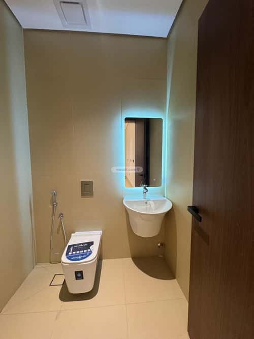 Floor 100 SQM with 5 Bedrooms Ar-Rimal, East Riyadh, Riyadh