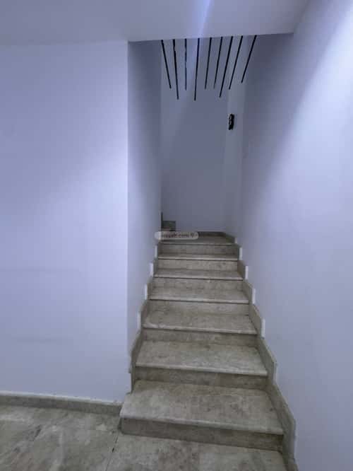 فيلا 310 متر مربع غربية على شارع 16م الرياض، شمال جدة، جدة