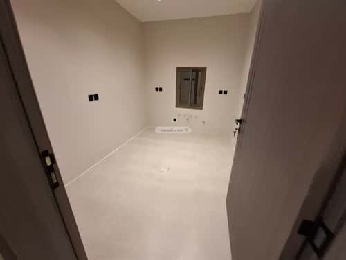 دور 82 متر مربع ب 5 غرف غرناطة، شرق الرياض، الرياض