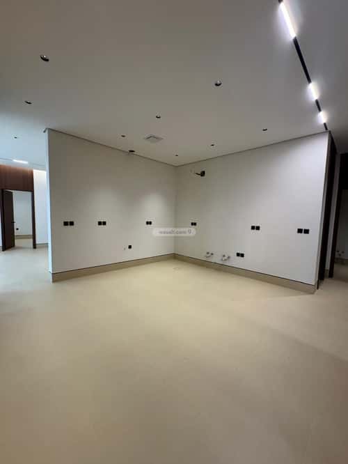 Floor 100 SQM with 5 Bedrooms Ar-Rimal, East Riyadh, Riyadh