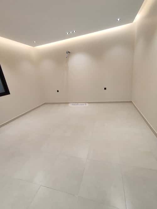 Villa 330 SQM with 3 Apartments Facing North Al Rahmanyah, East Jeddah, Jeddah