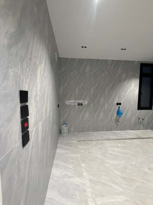 Apartment 208 SQM with 6 Bedrooms Teebh, Aldammam