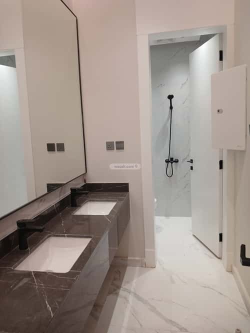 4 bedroom apartment in Dhahrat Laban