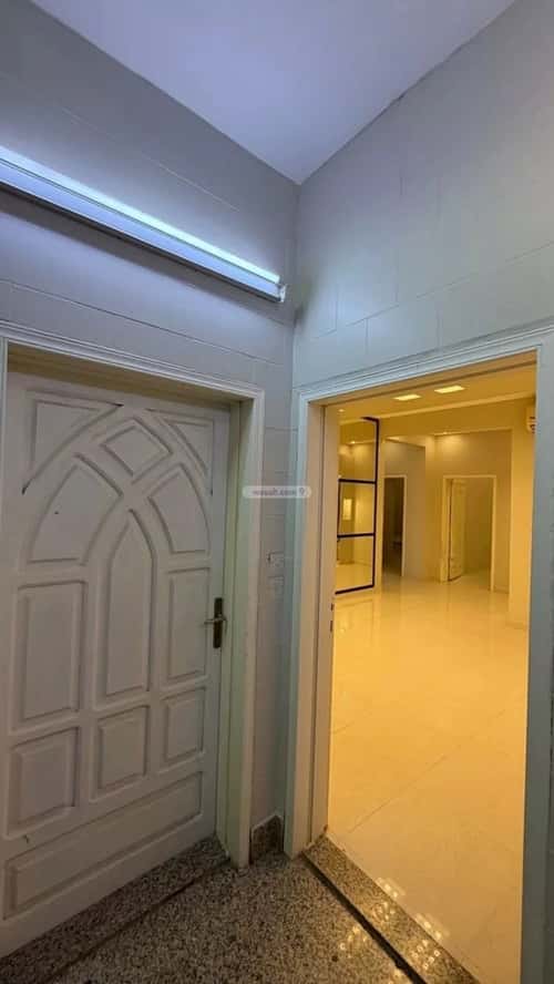 شقة 378 متر مربع ب 3 غرف المطار، جازان