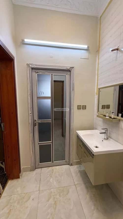 شقة 400 متر مربع ب 3 غرف المطار، جازان