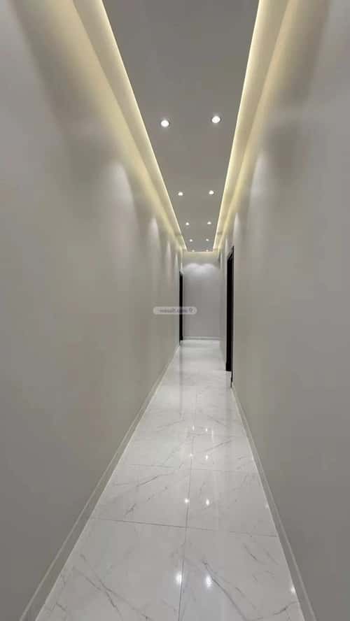 Floor 239 SQM with 6 Bedrooms The Airport, Jazan