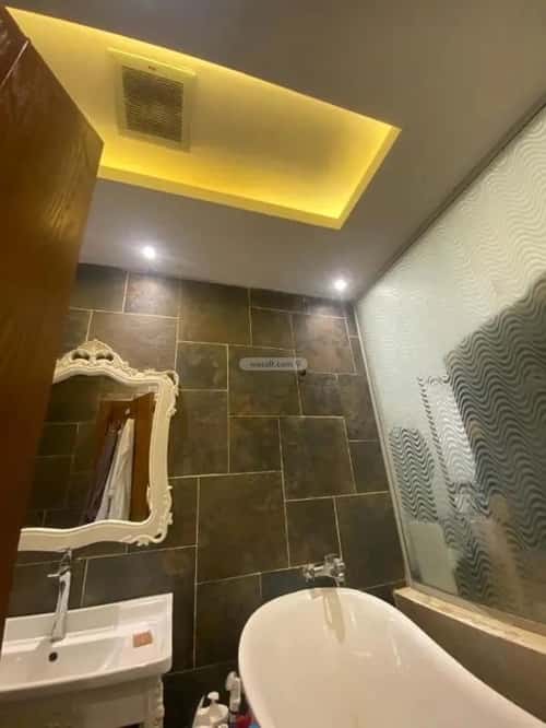 فيلا 250 متر مربع غربية على شارع 15م النرجس، شمال الرياض، الرياض