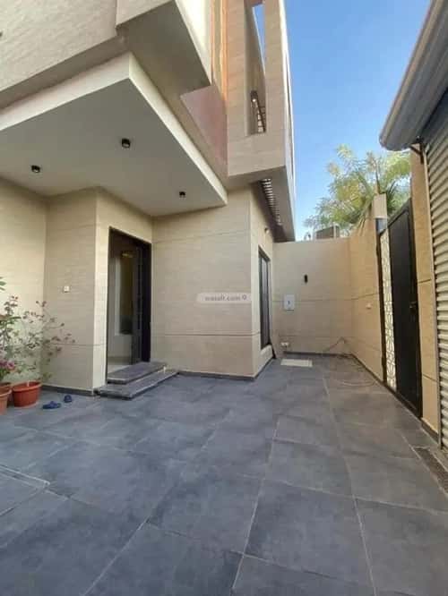 فيلا 250 متر مربع غربية على شارع 15م النرجس، شمال الرياض، الرياض