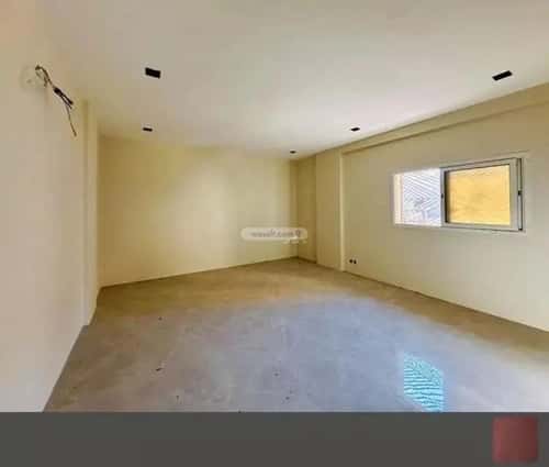 فيلا 604 متر مربع واجهة ثلاثة ب 5 غرف الخبرالشمالية، الخبر