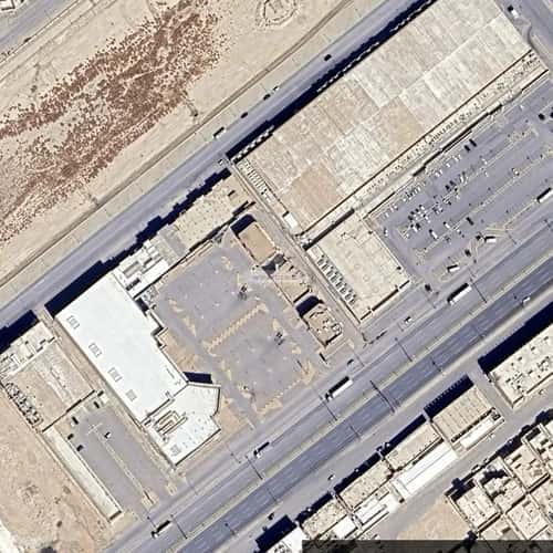 معرض للإيجار الجامعة، الخرج