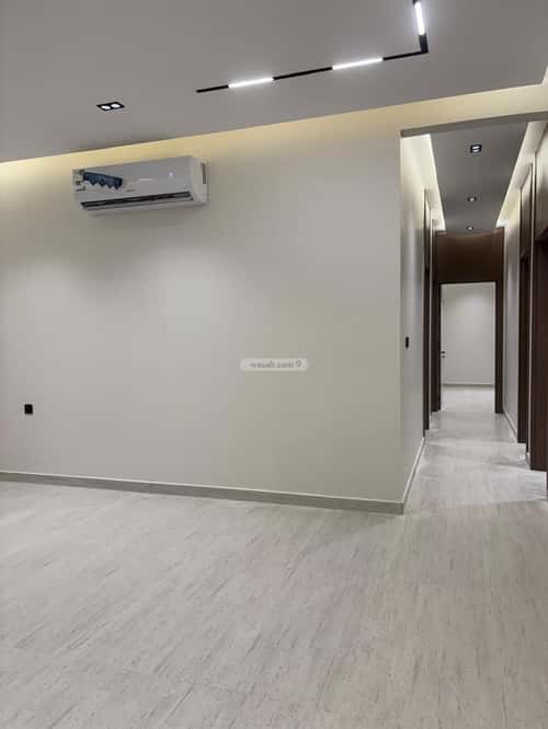 Floor 239 SQM with 3 Bedrooms Al-Janadriyah, East Riyadh, Riyadh