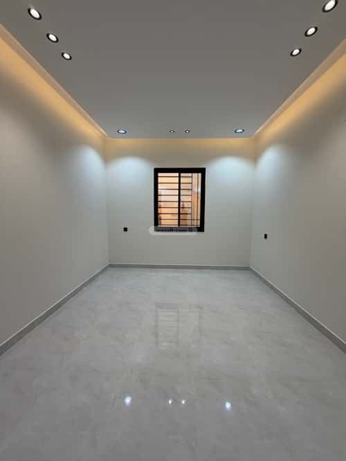 Villa 375 SQM Facing North on 20m Width Street The Light, Khamis Mushait