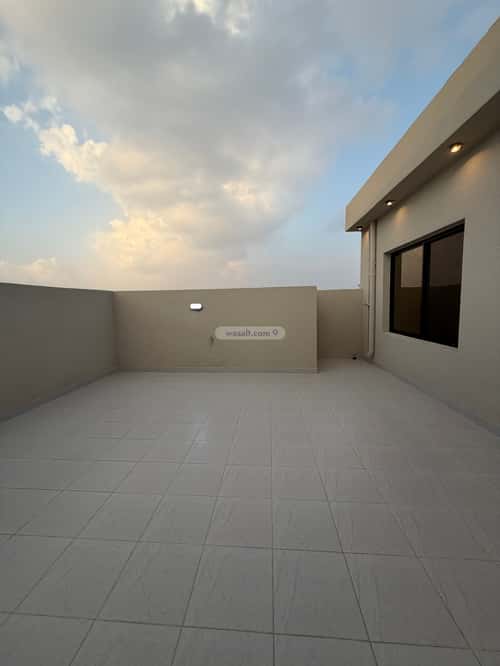 Villa 375 SQM Facing North on 20m Width Street The Light, Khamis Mushait