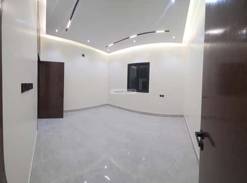 فيلا 300 متر مربع شرقية على شارع 15م الجنادرية، شرق الرياض، الرياض