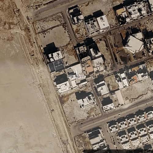 فيلا 1800 متر مربع جنوبية شرقية على شارع 20م الصواري، شمال جدة، جدة