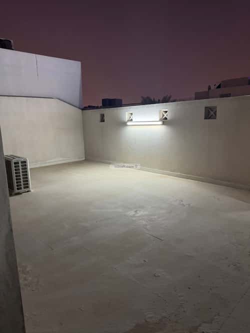 فيلا 315 متر مربع شمالية على شارع 10م الربوة، وسط الرياض، الرياض