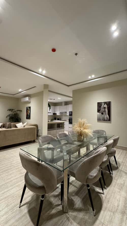 شقة 130 متر مربع ب 3 غرف الحمراء، الخبر