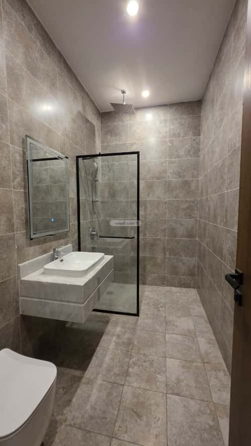 شقة 187 متر مربع ب 5 غرف الروضة، شمال جدة، جدة