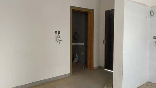 استراحة 900 متر مربع شمالية غربية على شارع 25م مخطط الاراضي البيضاء3، ثادق