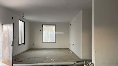 Rest House 900 SQM Facing North West on 25m Width Street Al Badiyah, Thadiq