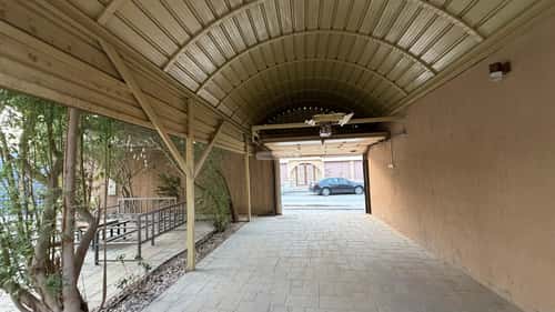 أرض 803 متر مربع شمالية على شارع 15م الملك فيصل، شرق الرياض، الرياض